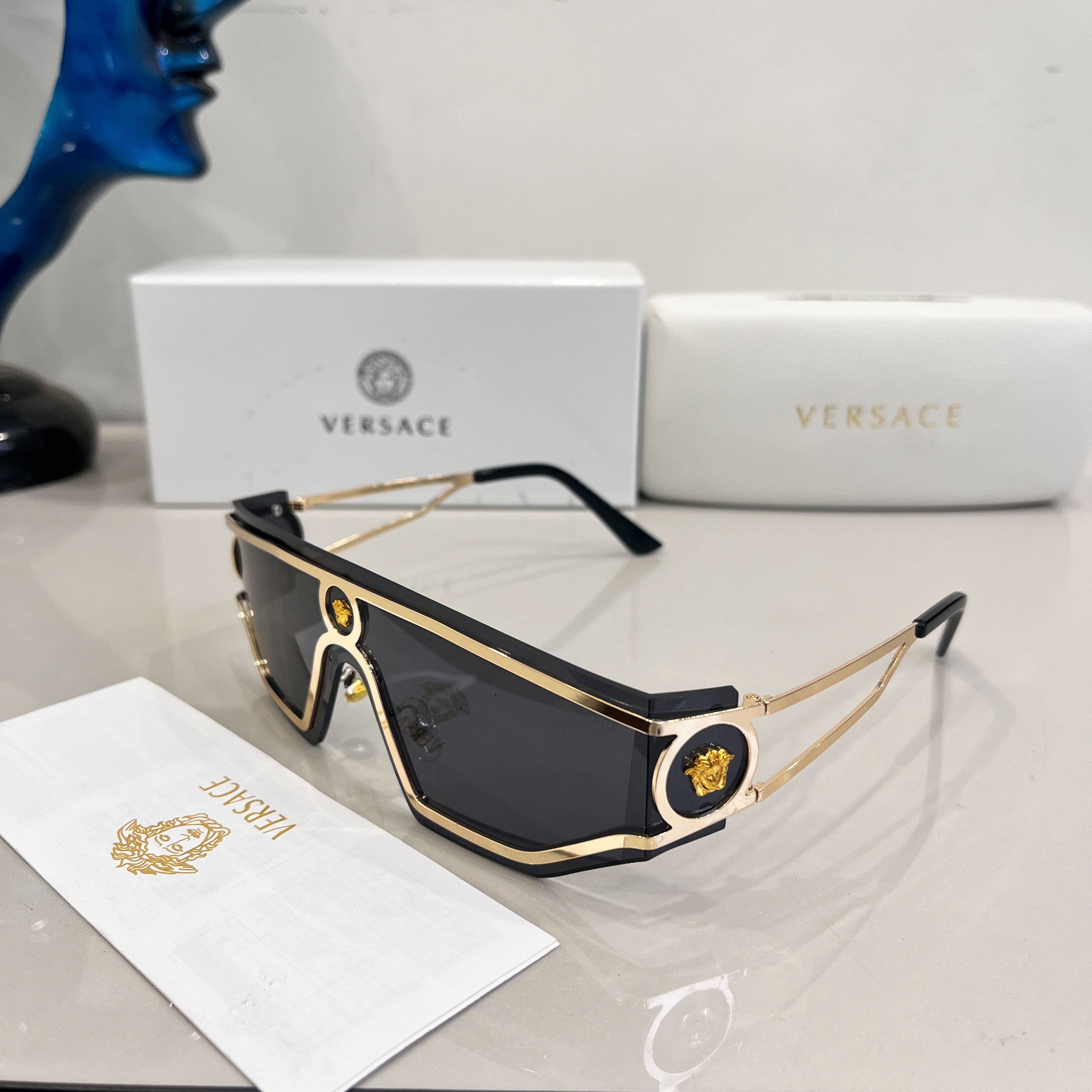 Special Exclusive Stylish Sunglass For Unisex - Model Style Master