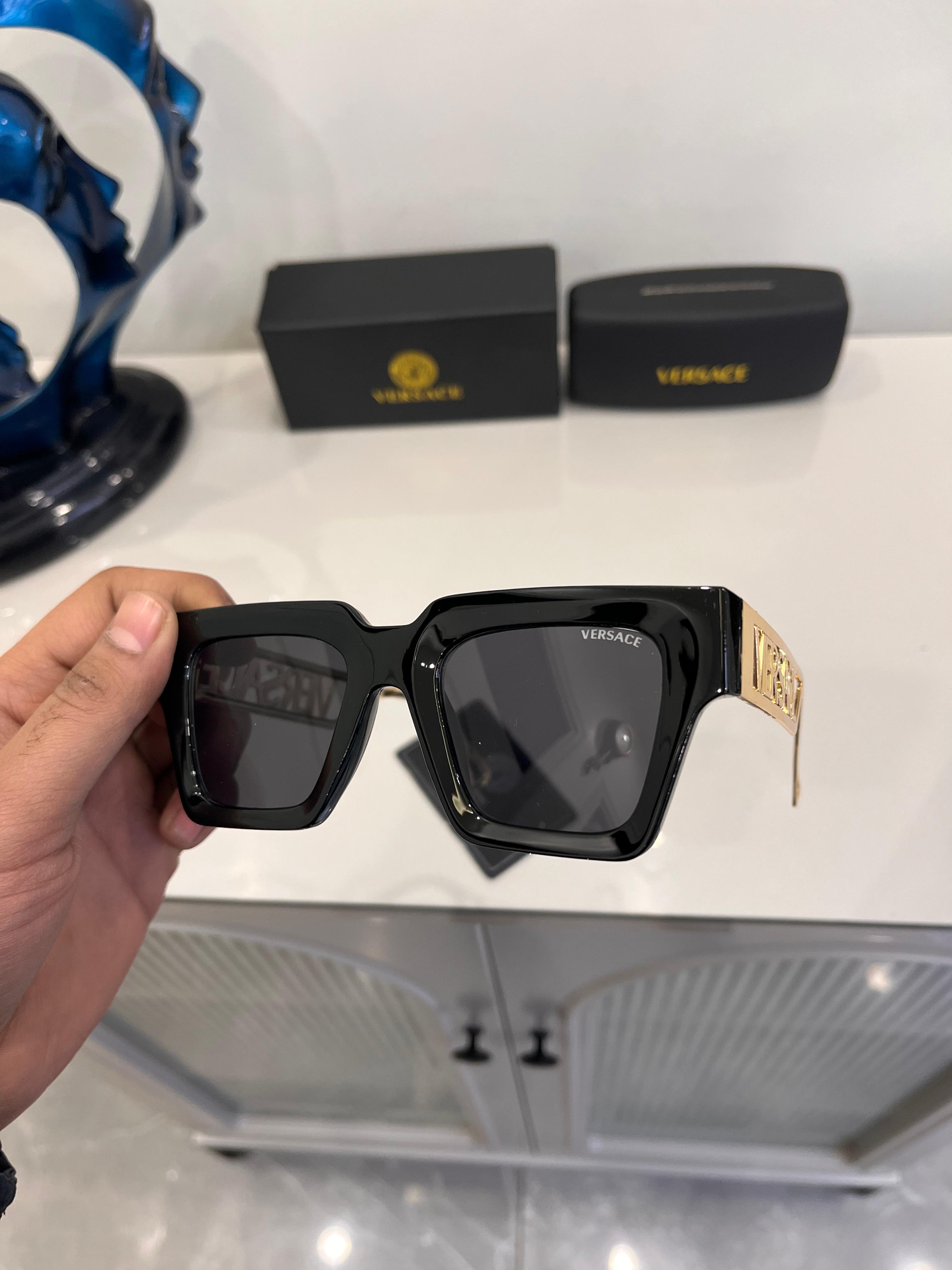 Special Exclusive Stylish Sunglass For Unisex